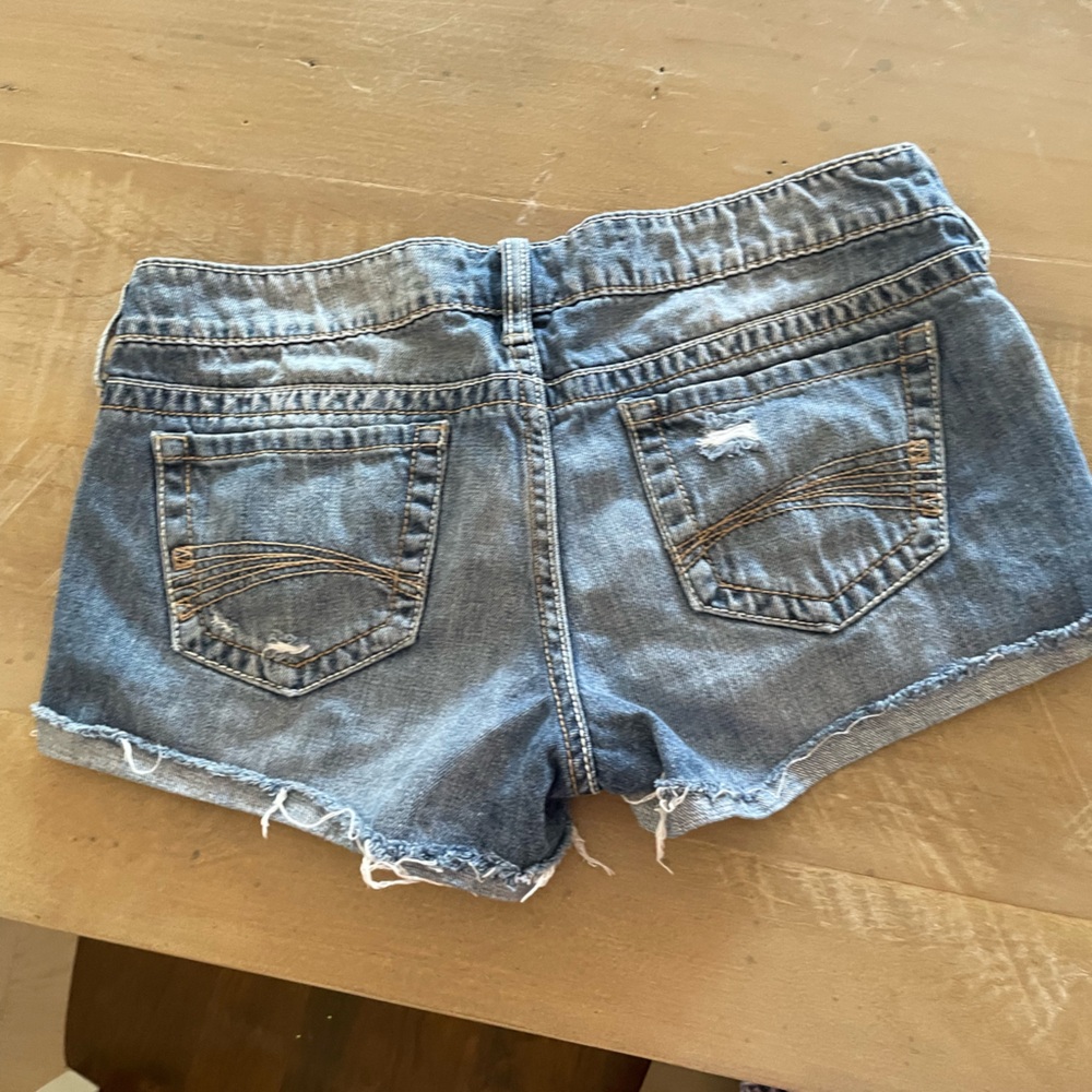 Destroyed Denim shorts - Picture 4 of 6